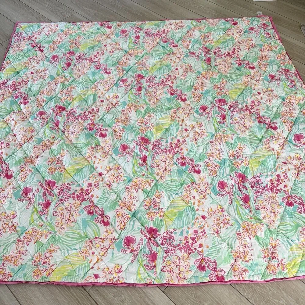 Lilly Pulitzer x Pottery Barn Teen Orchid Reversible Quilt Full / Queen